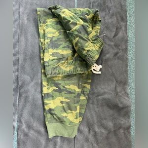 Men’s pajama pants